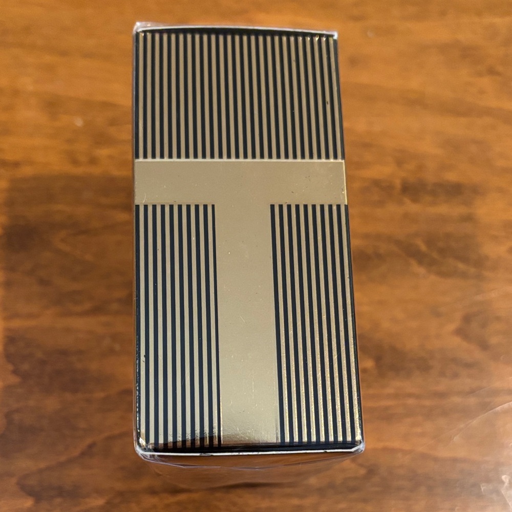 New in Package 1.7 ounce Tom Ford Noir Extreme Parfum in Black and Silver - Picture 3 of 7